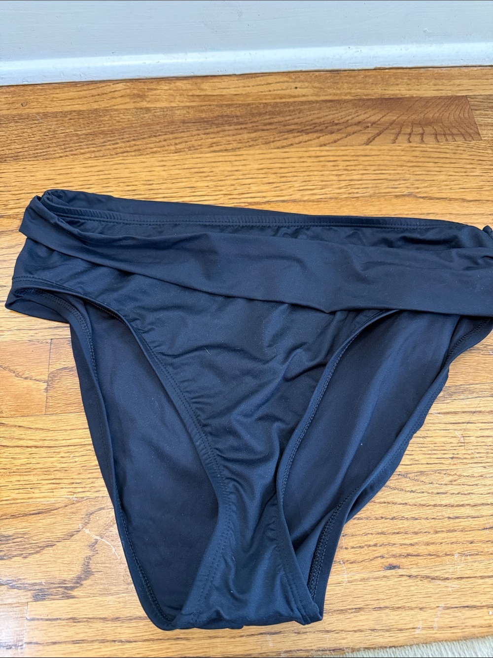 NWT La Blanca Black Tummy Control Bikini Bottoms size 10
